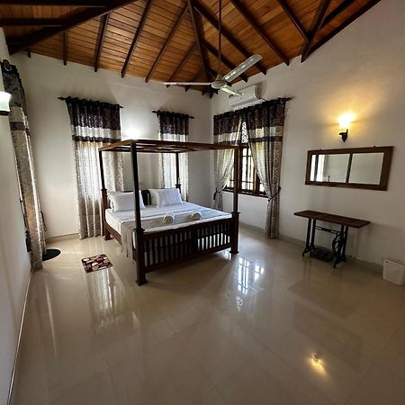 Curve Hiri Apartment Dikwella Bagian luar foto