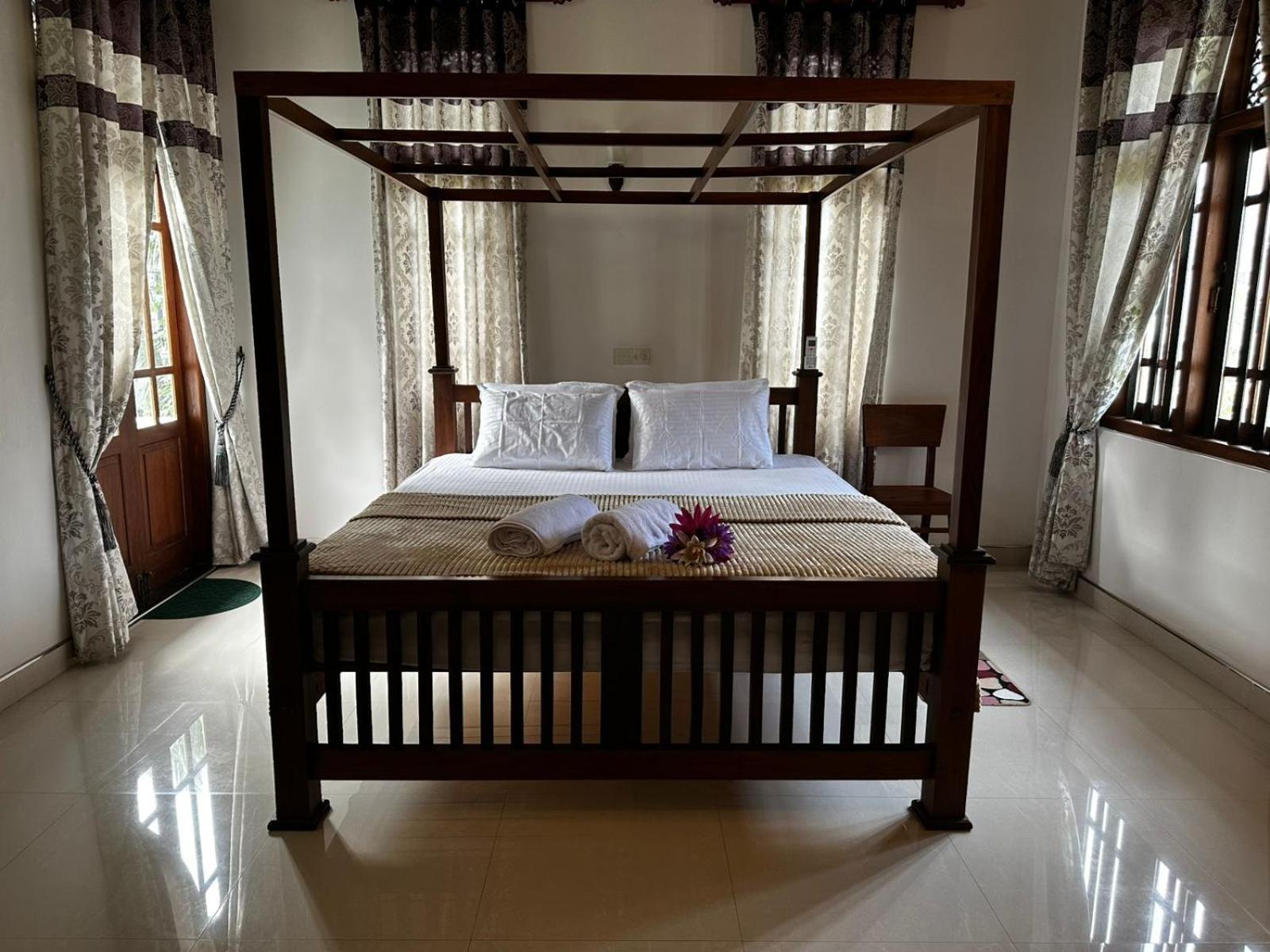 Curve Hiri Apartment Dikwella Bagian luar foto