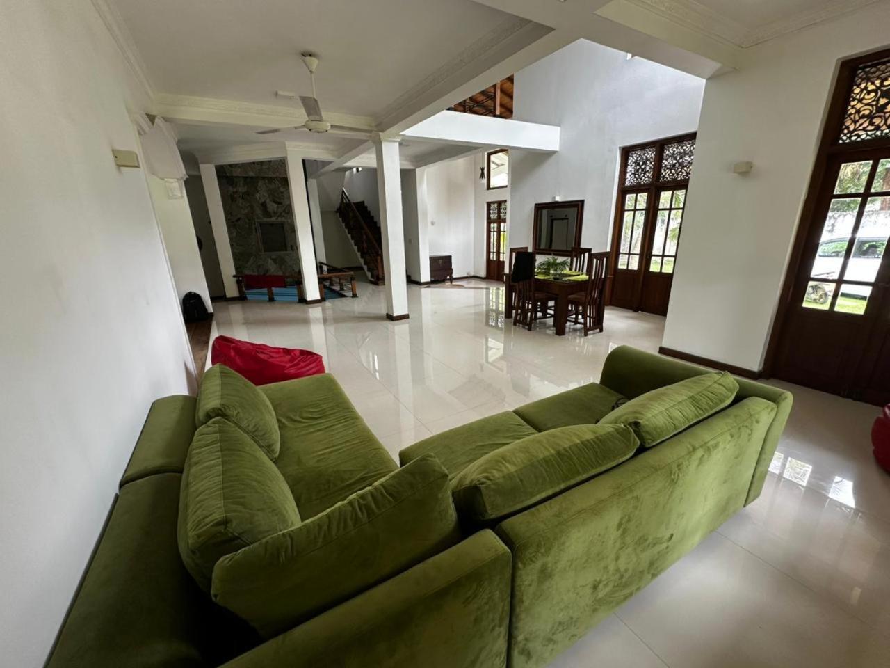 Curve Hiri Apartment Dikwella Bagian luar foto