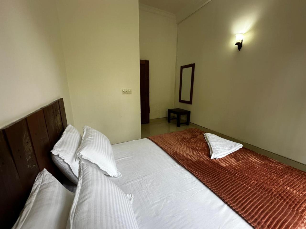 Curve Hiri Apartment Dikwella Bagian luar foto
