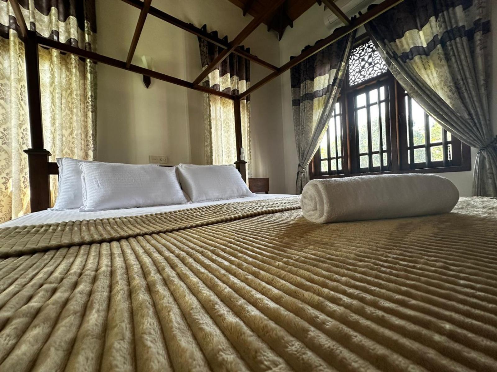 Curve Hiri Apartment Dikwella Bagian luar foto